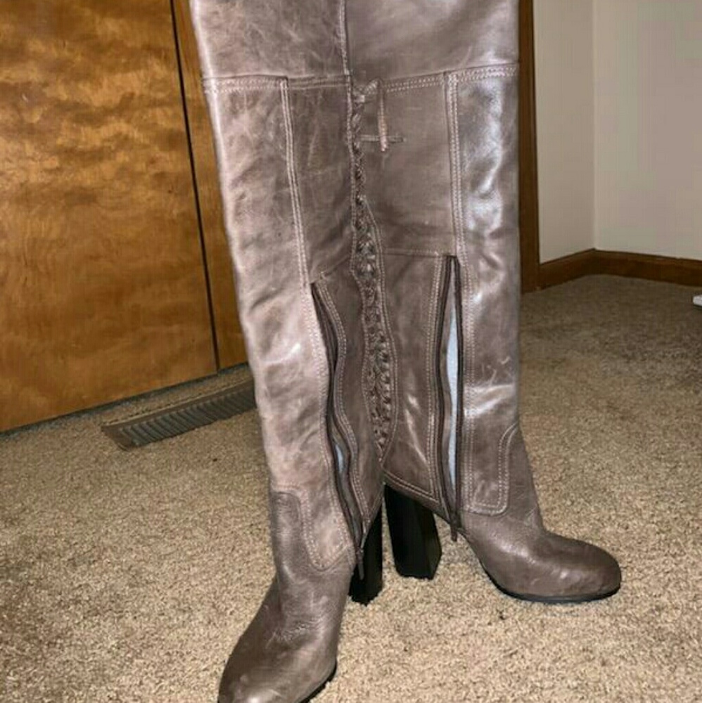 Vincent Camuto leather over the knee boots - Picture 2 of 4